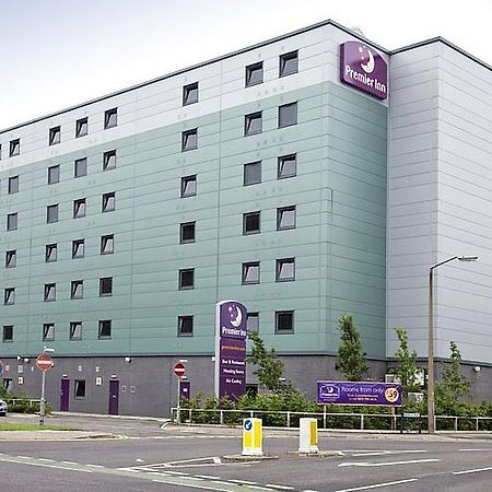 Premier Inn London Elstree / Borehamwood Exterior photo