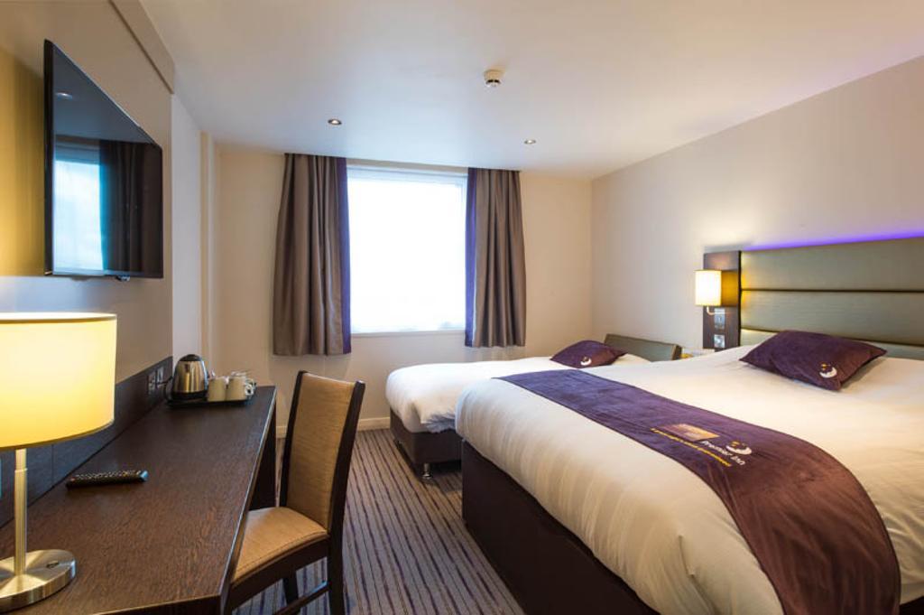 Premier Inn London Elstree / Borehamwood Room photo