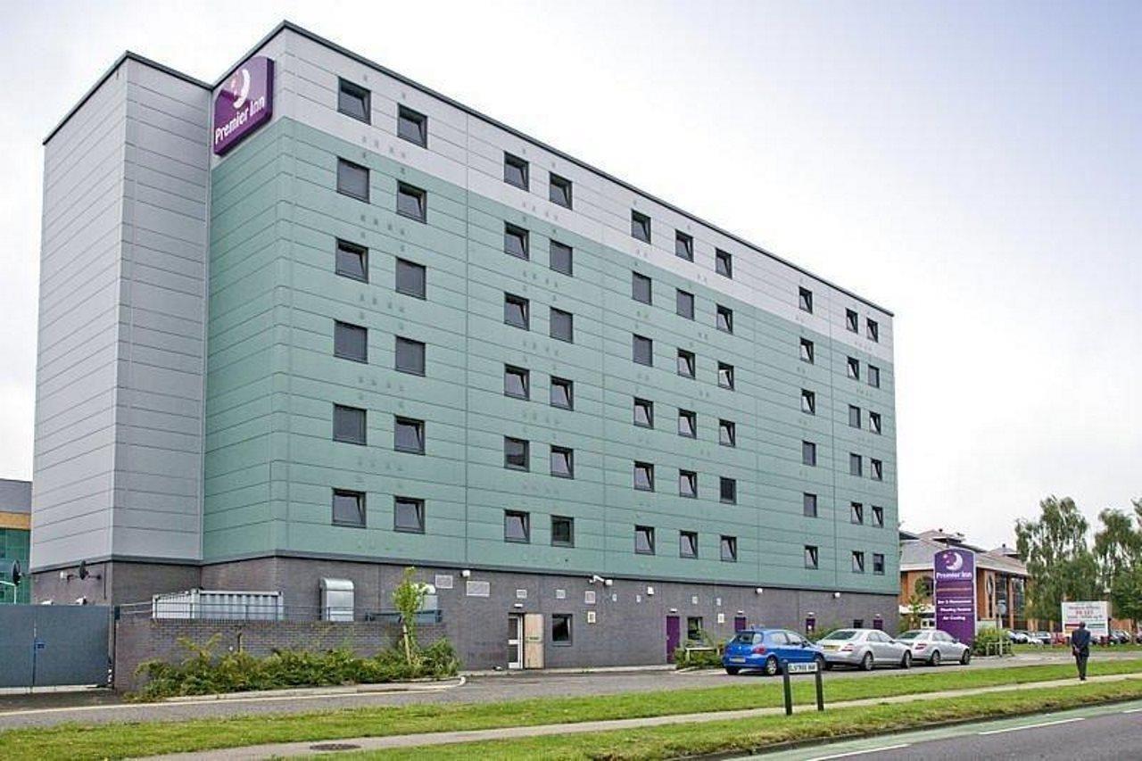Premier Inn London Elstree / Borehamwood Exterior photo