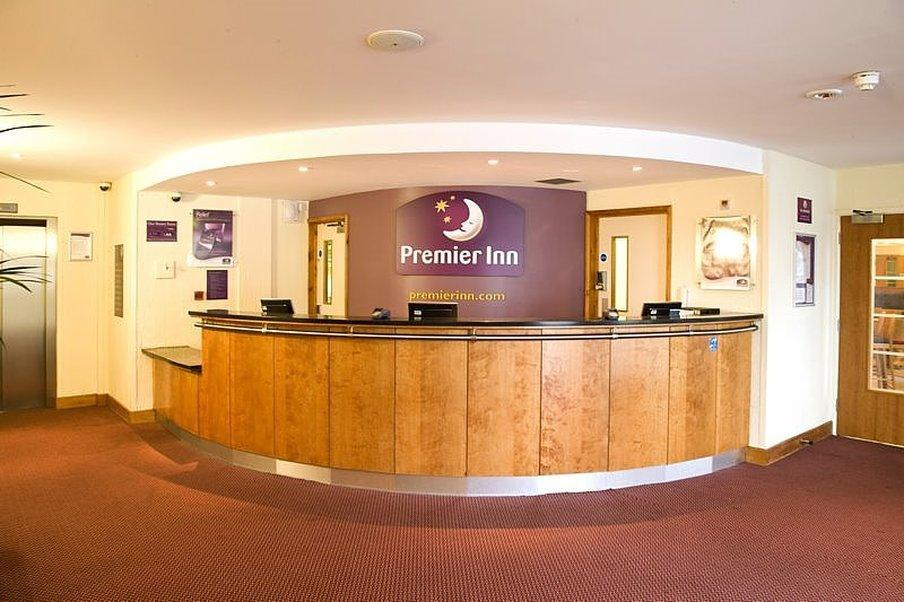 Premier Inn London Elstree / Borehamwood Exterior photo
